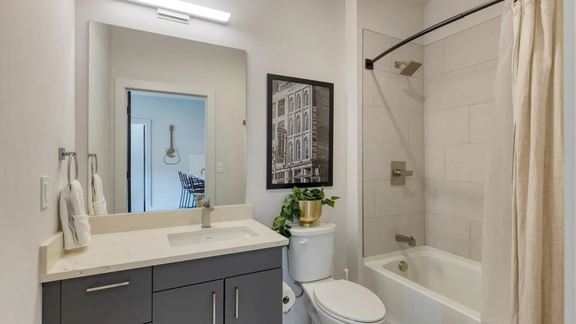 Holiday home Muse At The Odyssey By Avantstay Heart Of Midtown Nashville