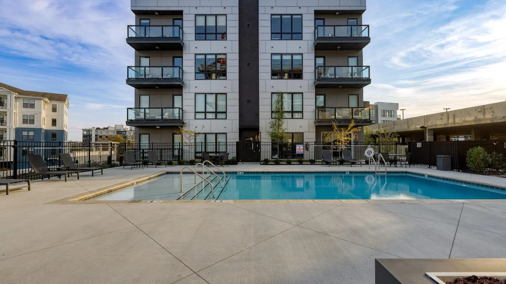 Muse At The Odyssey By Avantstay Heart Of Midtown Nashville United States